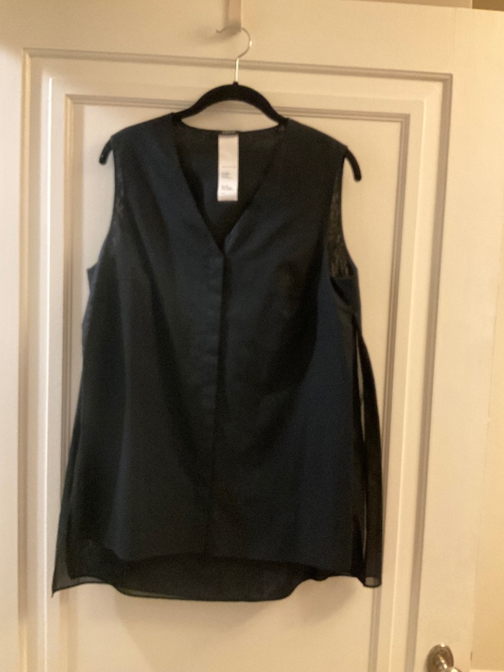 AKRIS sleeveless pleated front tank/ tunic black sz